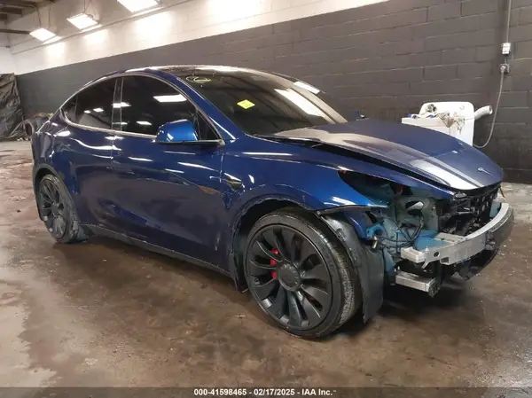 7SAYGDEFXNF531267 2022 TESLA MODEL Y - Image 1