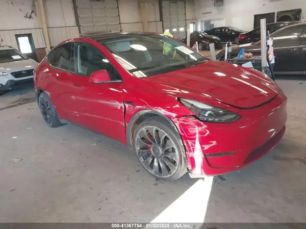 7SAYGDEFXNF538767 2022 TESLA MODEL Y - Image 1