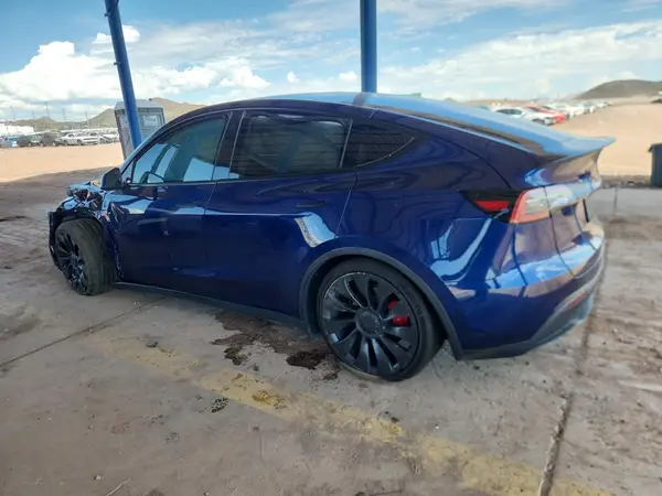 7SAYGDEFXNF542785 2022 TESLA MODEL Y - Image 2