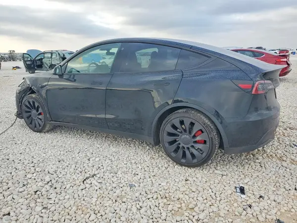 7SAYGDEFXNF555259 2022 TESLA MODEL Y - Image 2