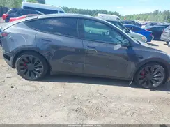 7SAYGDEFXNF564057 2022 TESLA MODEL Y