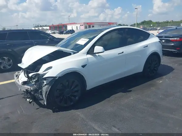 7SAYGDEFXNF567637 2022 TESLA MODEL Y - Image 2
