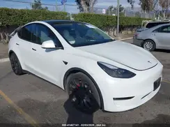 7SAYGDEFXNF568237 2022 TESLA MODEL Y