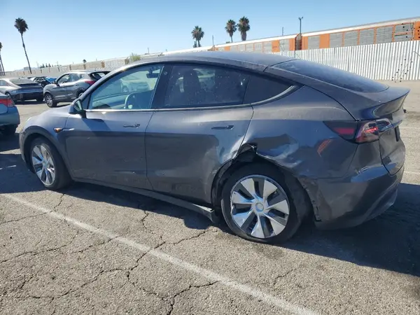 7SAYGDEFXPA049219 2023 TESLA MODEL Y - Image 2