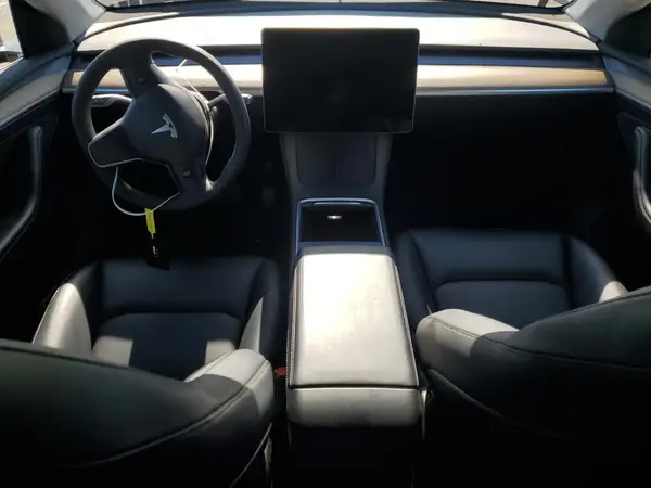 7SAYGDEFXPA049219 2023 TESLA MODEL Y - Image 8