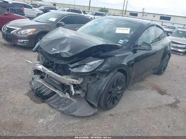 7SAYGDEFXPF615933 2023 TESLA MODEL Y - Image 2