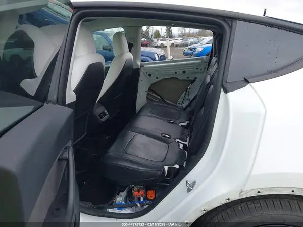 7SAYGDEFXPF630853 2023 TESLA MODEL Y - Image 8