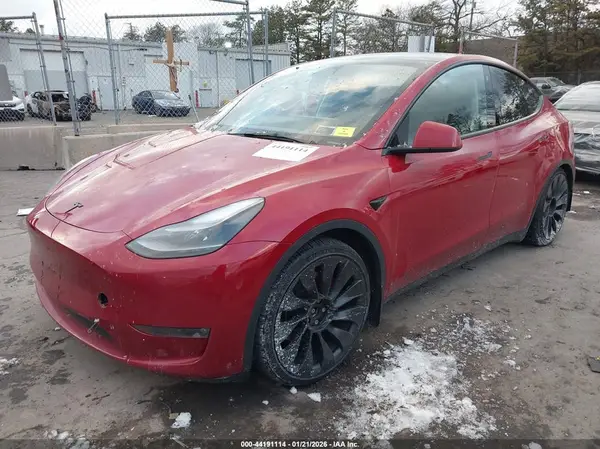 7SAYGDEFXPF700609 2023 TESLA MODEL Y - Image 2