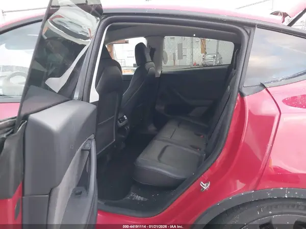 7SAYGDEFXPF700609 2023 TESLA MODEL Y - Image 8