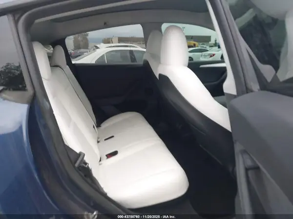 7SAYGDEFXPF762690 2023 TESLA MODEL Y - Image 8