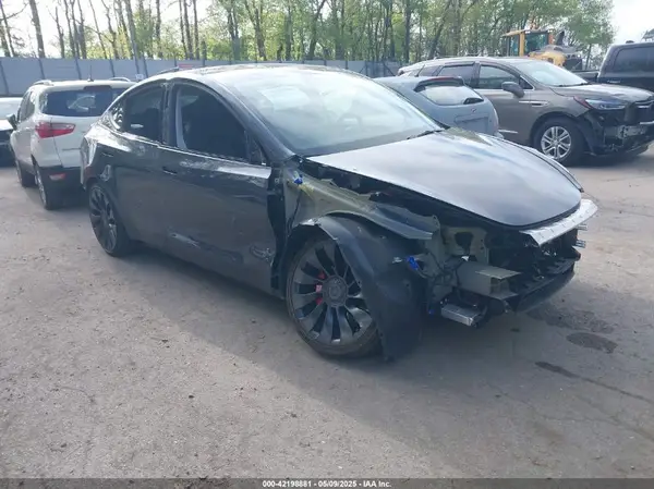 7SAYGDEFXPF767971 2023 TESLA MODEL Y - Image 1