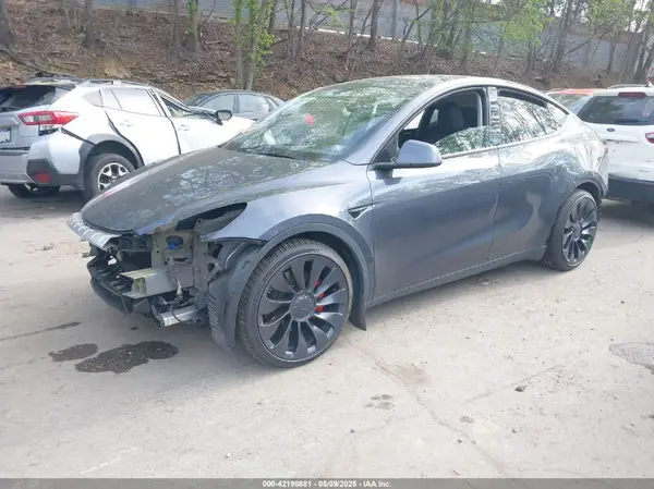 7SAYGDEFXPF767971 2023 TESLA MODEL Y - Image 2