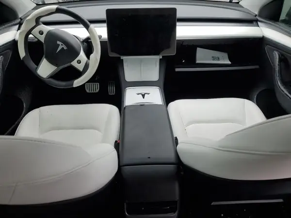 7SAYGDEFXPF779070 2023 TESLA MODEL Y - Image 8