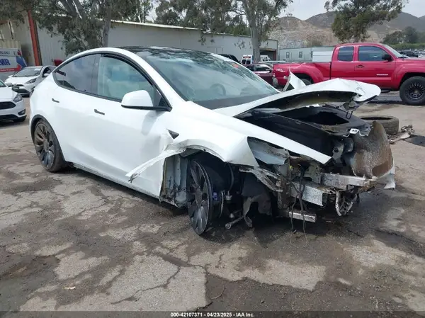7SAYGDEFXPF809250 2023 TESLA MODEL Y - Image 1