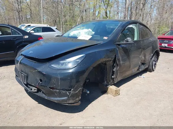 7SAYGDEFXPF811225 2023 TESLA MODEL Y - Image 2