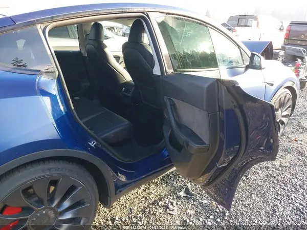 7SAYGDEFXPF816666 2023 TESLA MODEL Y - Image 8
