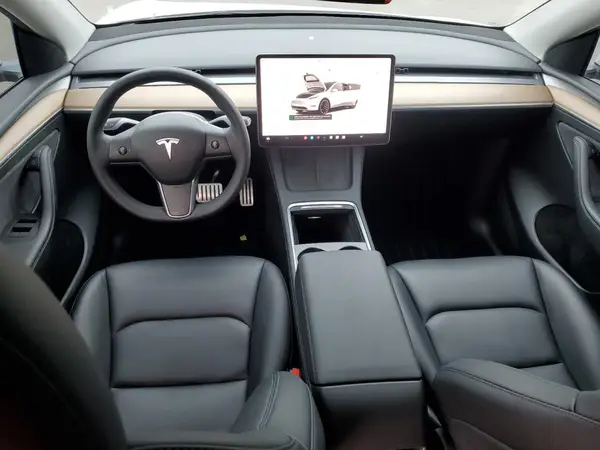 7SAYGDEFXPF835962 2023 TESLA MODEL Y - Image 8