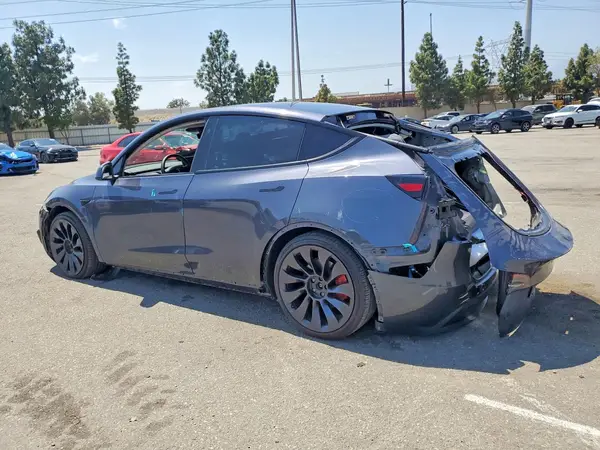 7SAYGDEFXPF841115 2023 TESLA MODEL Y - Image 2