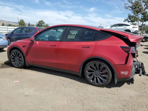 7SAYGDEFXPF867066 2023 TESLA MODEL Y - Image 2