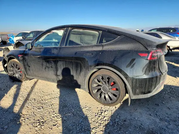 7SAYGDEFXPF895157 2023 TESLA MODEL Y - Image 2