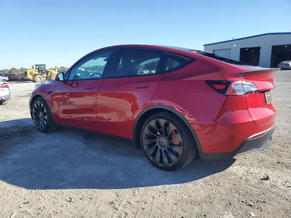 7SAYGDEFXPF909302 2023 TESLA MODEL Y - Image 2