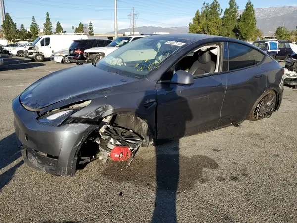 7SAYGDEFXPF917321 2023 TESLA MODEL Y - Image 1