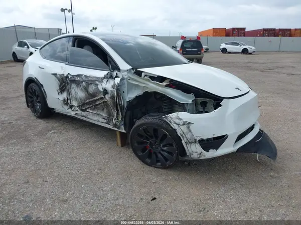 7SAYGDEFXPF918663 2023 TESLA MODEL Y - Image 1