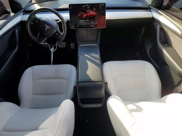 7SAYGDEFXPF937102 2023 TESLA MODEL Y - Image 8