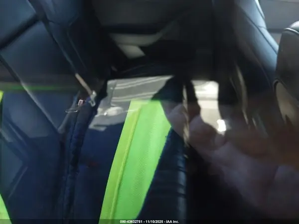 7SAYGDEFXPF942896 2023 TESLA MODEL Y - Image 8