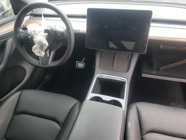 7SAYGDEFXPF947242 2023 TESLA MODEL Y - Image 8