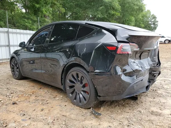 7SAYGDEFXPF947404 2023 TESLA MODEL Y - Image 2