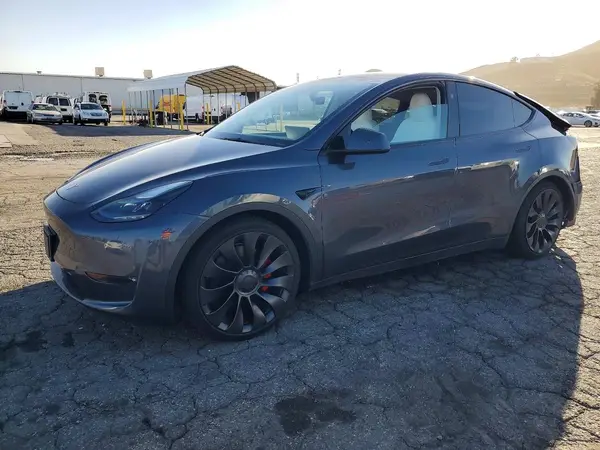7SAYGDEFXPF948438 2023 TESLA MODEL Y - Image 1