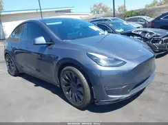 7SAYGDEFXPF965725 2023 TESLA MODEL Y