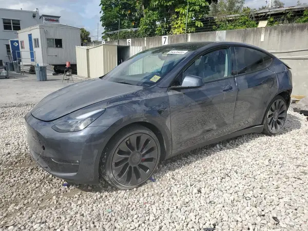 7SAYGDEFXPF967443 2023 TESLA MODEL Y - Image 1