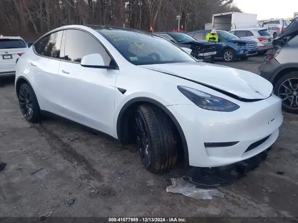 7SAYGDEFXRA263808 2024 TESLA MODEL Y - Image 1