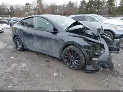 7SAYGDEFXRA263999 2024 TESLA MODEL Y