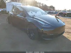 7SAYGDEFXRA282830 2024 TESLA MODEL Y