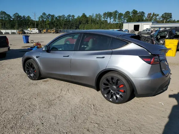 7SAYGDEFXRA307516 2024 TESLA MODEL Y - Image 2