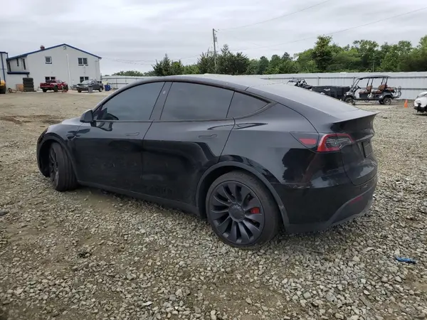 7SAYGDEFXRA326101 2024 TESLA MODEL Y - Image 2