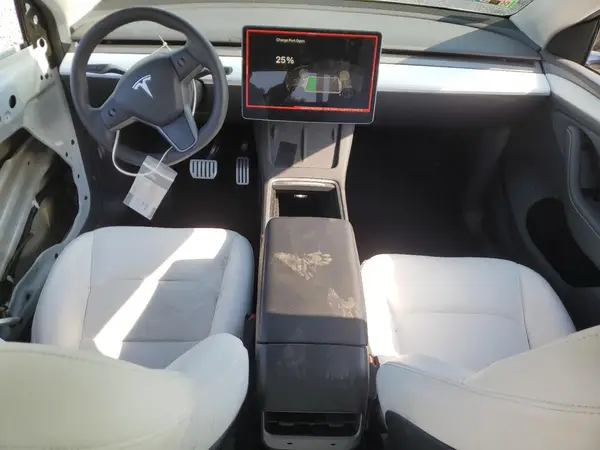 7SAYGDEFXRA332187 2024 TESLA MODEL Y - Image 8