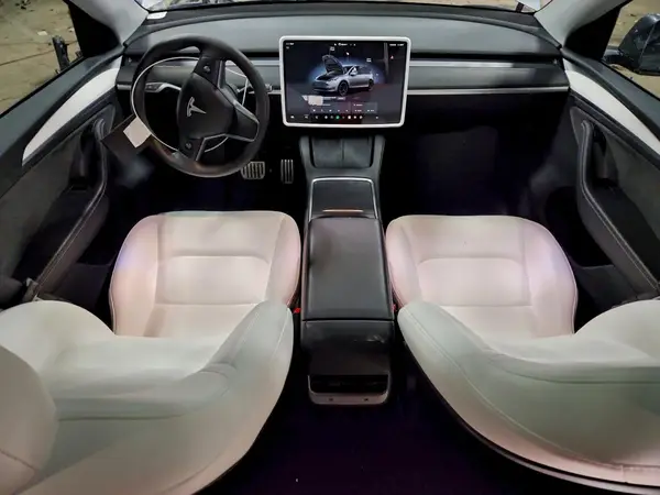 7SAYGDEFXRA333498 2024 TESLA MODEL Y - Image 8