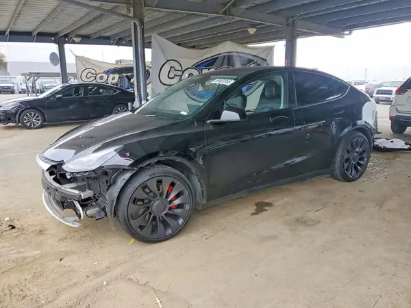 7SAYGDEFXRF022544 2024 TESLA MODEL Y - Image 1