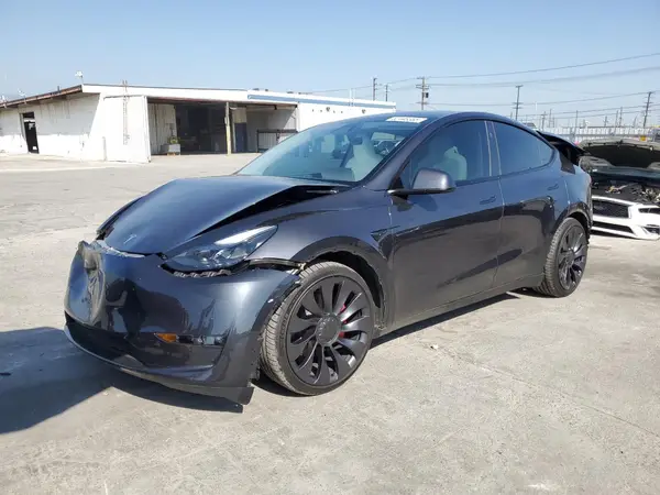 7SAYGDEFXRF024486 2024 TESLA MODEL Y - Image 1
