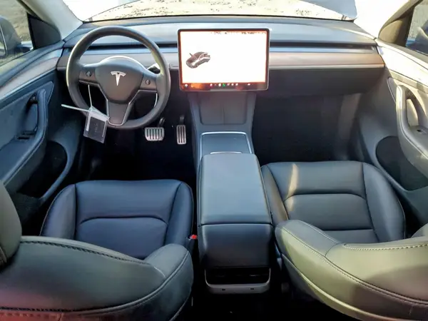 7SAYGDEFXRF048884 2024 TESLA MODEL Y - Image 8