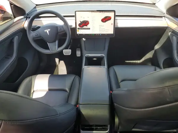 7SAYGDEFXRF058802 2024 TESLA MODEL Y - Image 8