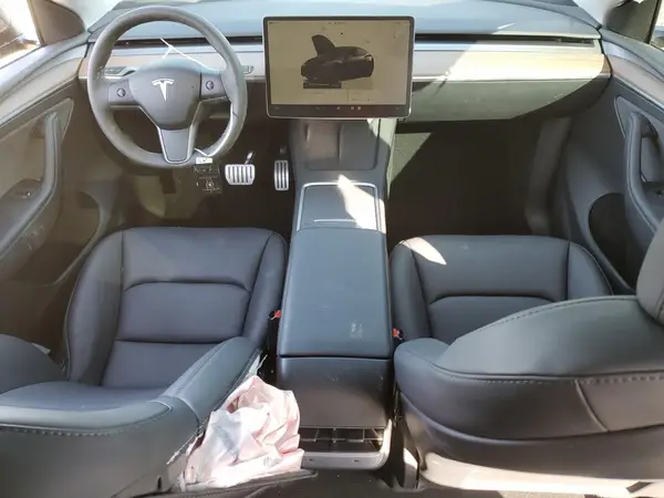 7SAYGDEFXRF067466 2024 TESLA MODEL Y - Image 8