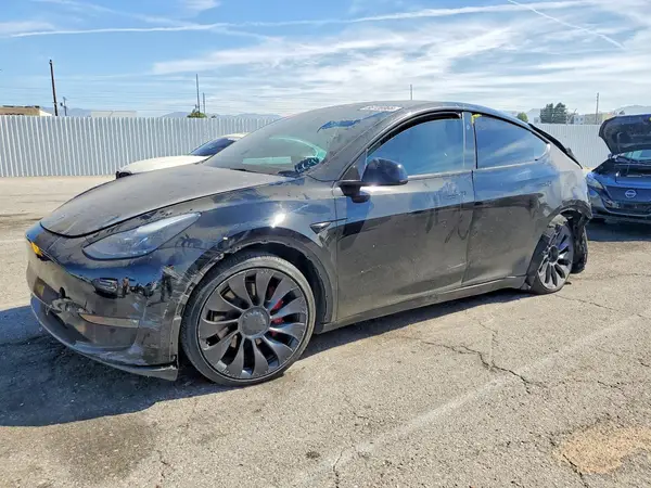 7SAYGDEFXRF106699 2024 TESLA MODEL Y - Image 1