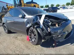 7SAYGDEFXRF161489 2024 TESLA MODEL Y