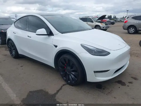 7SAYGDEFXRF170662 2024 TESLA MODEL Y - Image 1