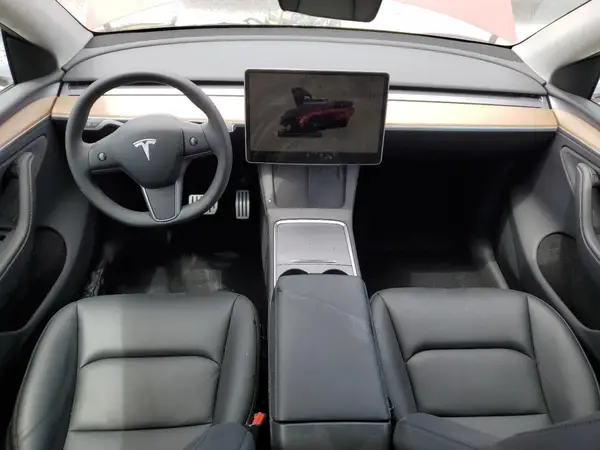 7SAYGDEFXSA344359 2025 TESLA MODEL Y - Image 8